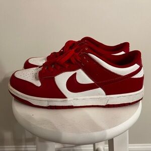 Nike red dunk